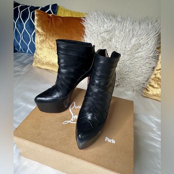 Christian Louboutin Armor Nappa 160 Booties - Picture 5 of 15